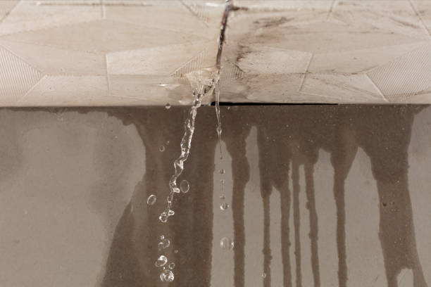 Professional Burst Pipe Cleanup technician working in Salem, OR
